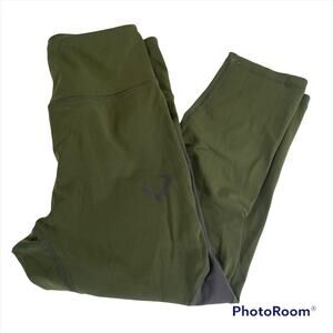 Violate high-waist army green leggings Small